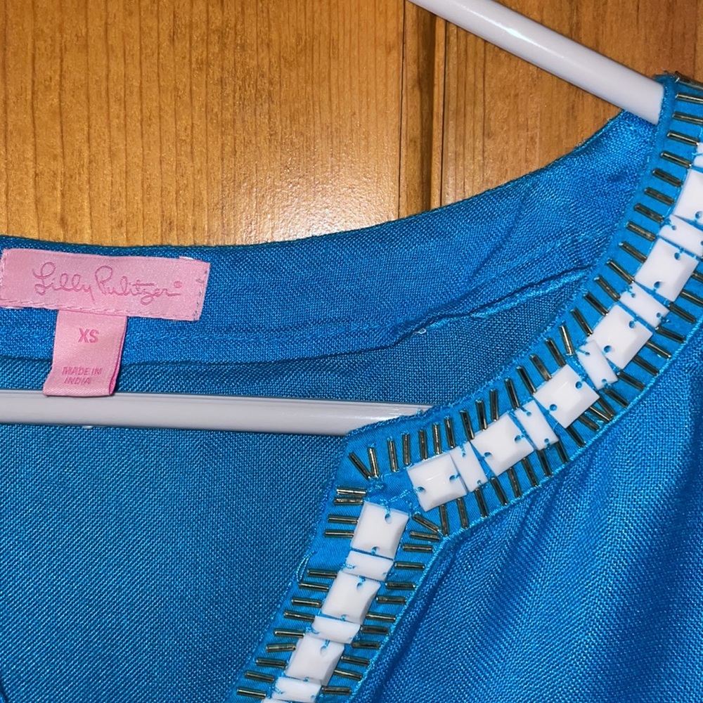 Blue beaded lily Pulitzer top - Picture 3 of 7
